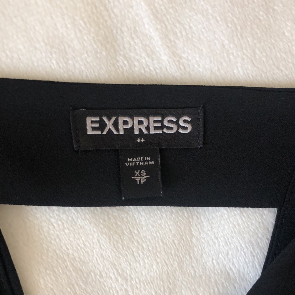 Express Top - Picture 6 of 6
